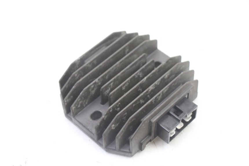 photo de REGOLATORE YAMAHA FZ6 FAZER S2 600 (2007 - 2011) - Vista principale