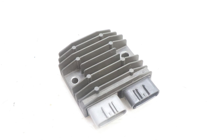 photo de Regolatore di carica YAMAHA FZ8 800 (2010 - 2016) - Vista principale