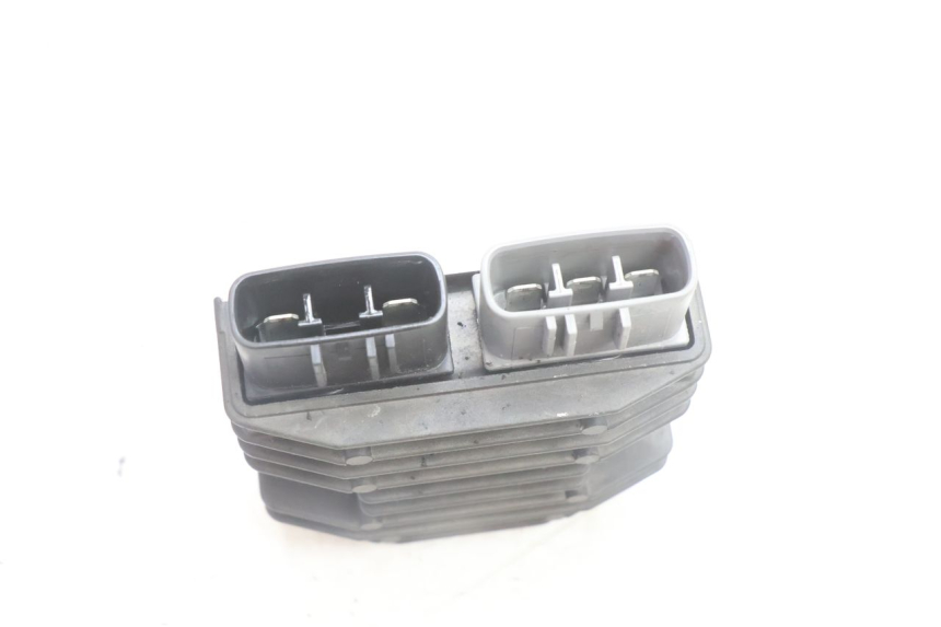 photo de Regolatore di carica YAMAHA FZ8 800 (2010 - 2016) - Altra angolazione