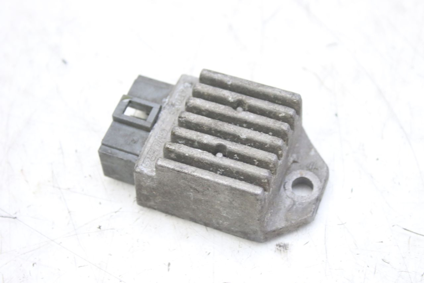 photo de REGOLATORE DI CARICA DERBI GPR 50 (2004 - 2009) - Altra angolazione