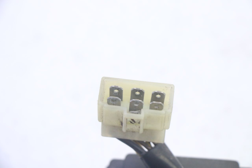 photo de REGOLATORE KAWASAKI GPX R WARBIRD 600 (1988 - 1993) - Primo piano tecnico