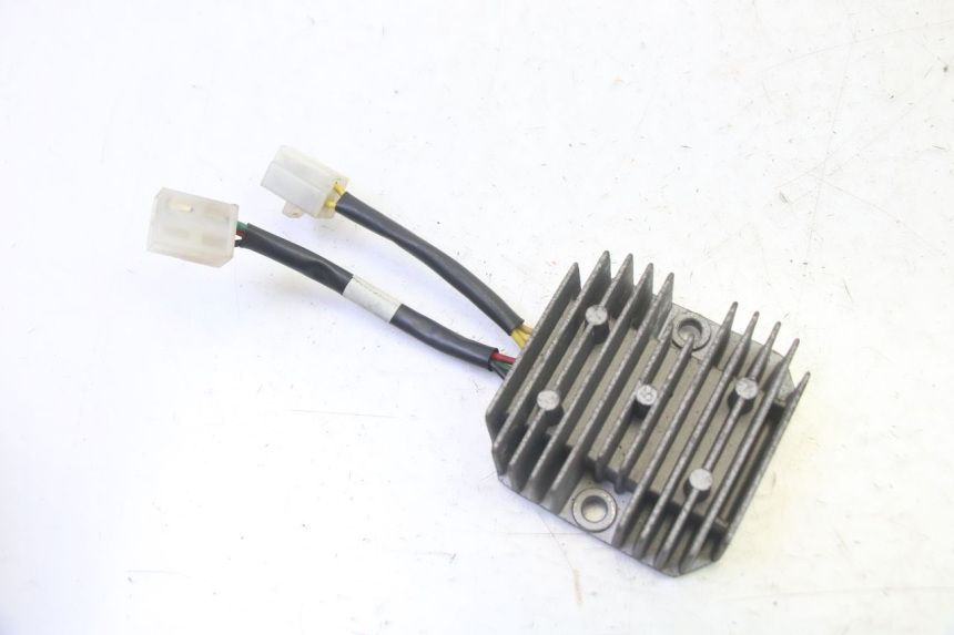 photo de REGOLATORE KYMCO GRAND DINK 125 (2002 - 2007) - Vista principale