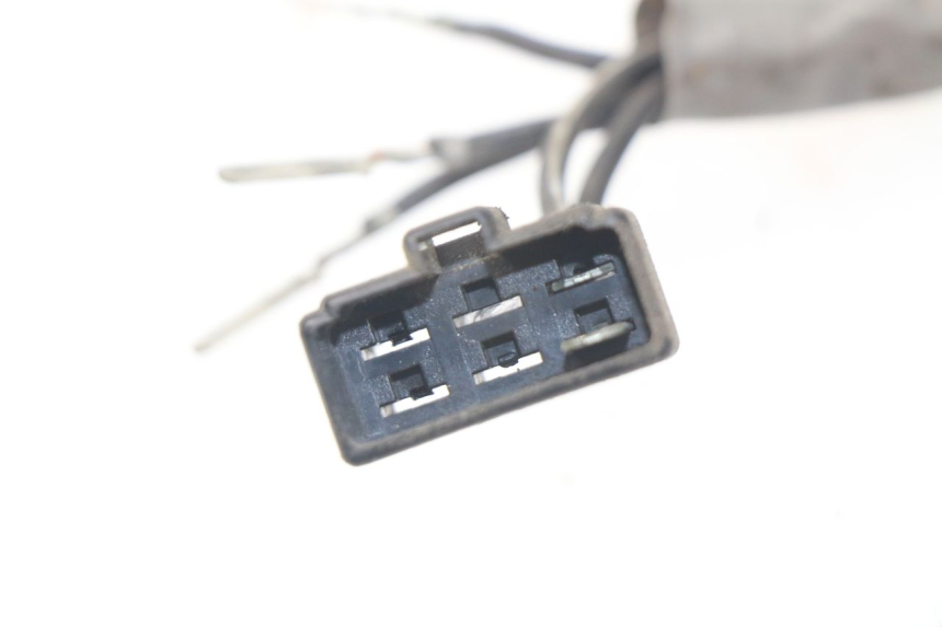 photo de Regolatore di carica SUZUKI GSX-R GSXR 600 (2001 - 2003) - Primo piano tecnico