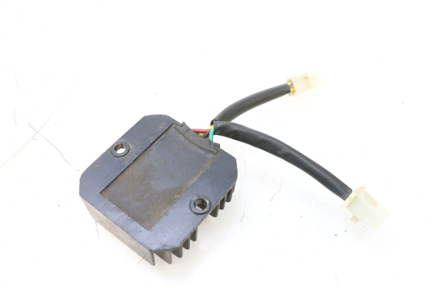 photo de Regolatore di carica SYM GTS EVO 125 (2009 - 2013) - Zoom sullo stato d'uso