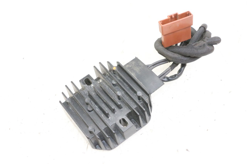 photo de REGOLATORE HUSQVARNA SVARTPILEN 401 (2018 - 2023) - Vista principale