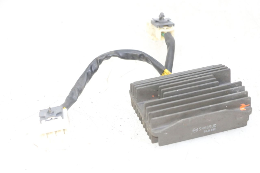 photo de REGOLATORE PIAGGIO IE MP3 YOURBAN 300 (2011 - 2016) - Vista principale