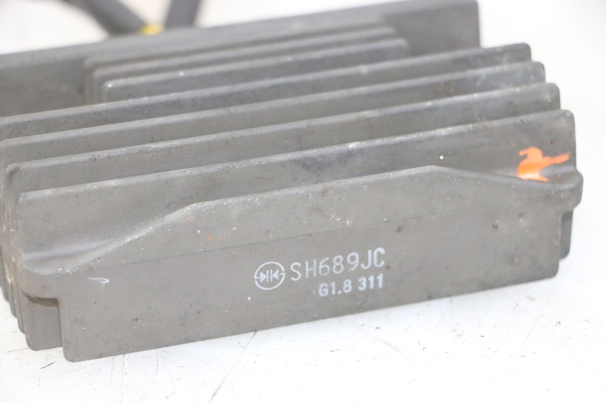 photo de REGOLATORE PIAGGIO IE MP3 YOURBAN 300 (2011 - 2016) - Ricambio usato controllato