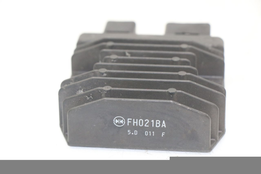 photo de REGOLATORE DI CARICA HONDA INTEGRA NC D 750 (2016 - 2018) - Altra angolazione