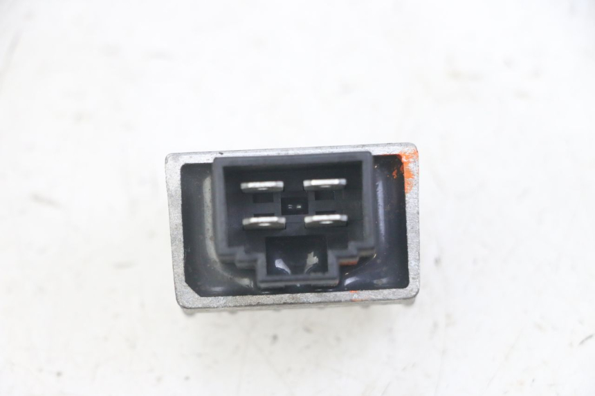 photo de REGOLATORE PEUGEOT JET FORCE CARBU 50 (2003 - 2016) - Zoom sullo stato d'uso