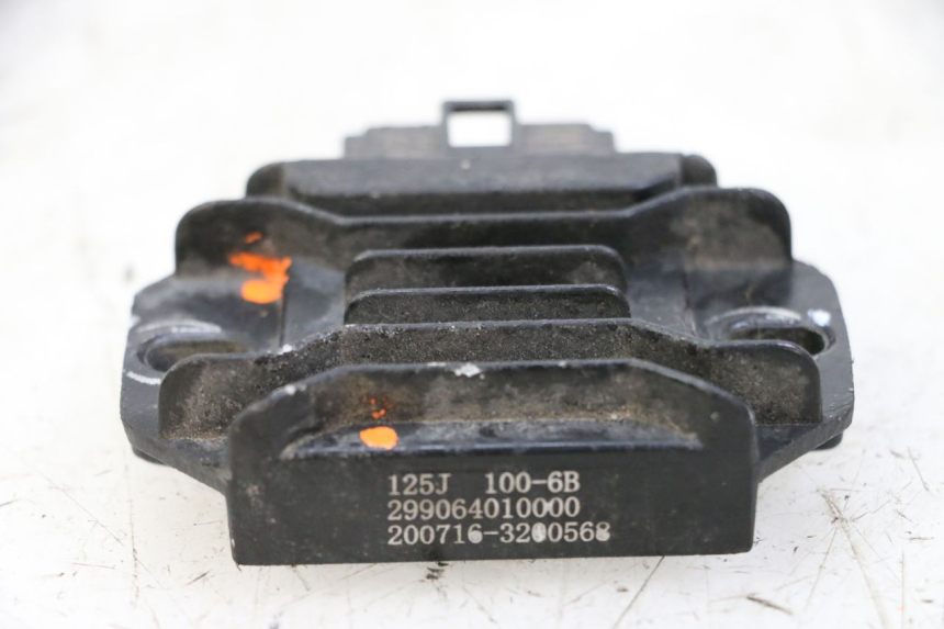 photo de REGOLATORE KEEWAY K-LIGHT KLIGHT 125 (2018 - 2025) - Altra angolazione