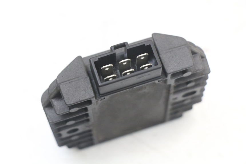 photo de REGOLATORE KAWASAKI ZR7 ZR-7 S 750 (1999 - 2004) - Zoom sullo stato d'uso