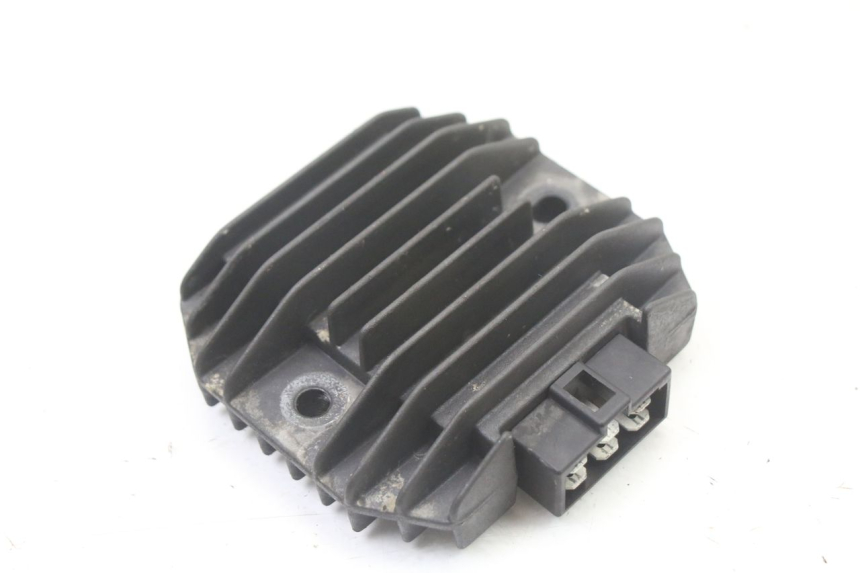 photo de REGOLATORE KAWASAKI ZR7 ZR-7 S 750 (1999 - 2004) - Vista principale