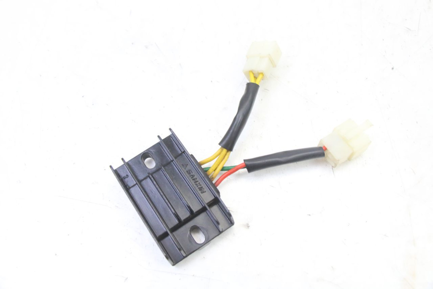 photo de REGOLATORE DI CARICA PEUGEOT KISBEE 2T 50 (2018 - 2022) - Vista principale