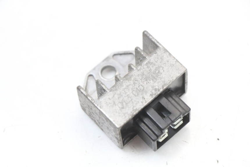 photo de REGOLATORE DI CARICA PEUGEOT KISBEE 4T 50 (2010 - 2017) - Vista principale