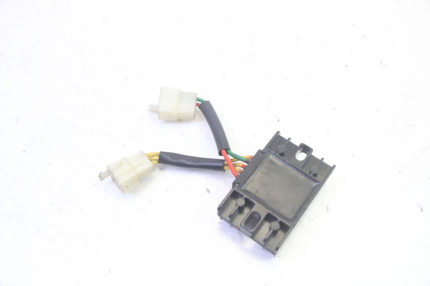 photo de REGOLATORE DI CARICA PEUGEOT KISBEE 4T 50 (2018 - 2022) - Zoom sullo stato d'uso