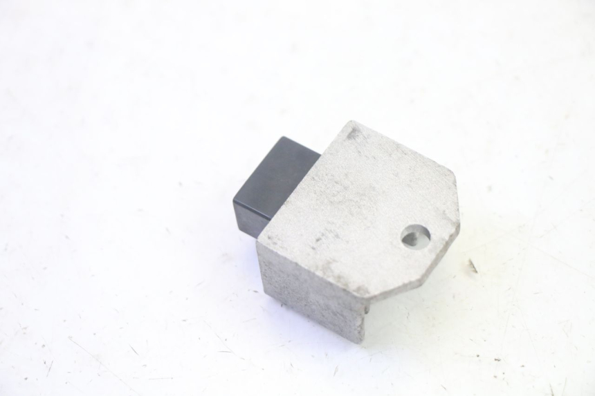 photo de REGOLATORE DI CARICA PEUGEOT KISBEE 4T 50 (2010 - 2017) - Zoom sullo stato d'uso