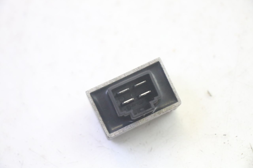 photo de REGOLATORE DI CARICA PEUGEOT KISBEE 4T 50 (2010 - 2017) - Altra angolazione