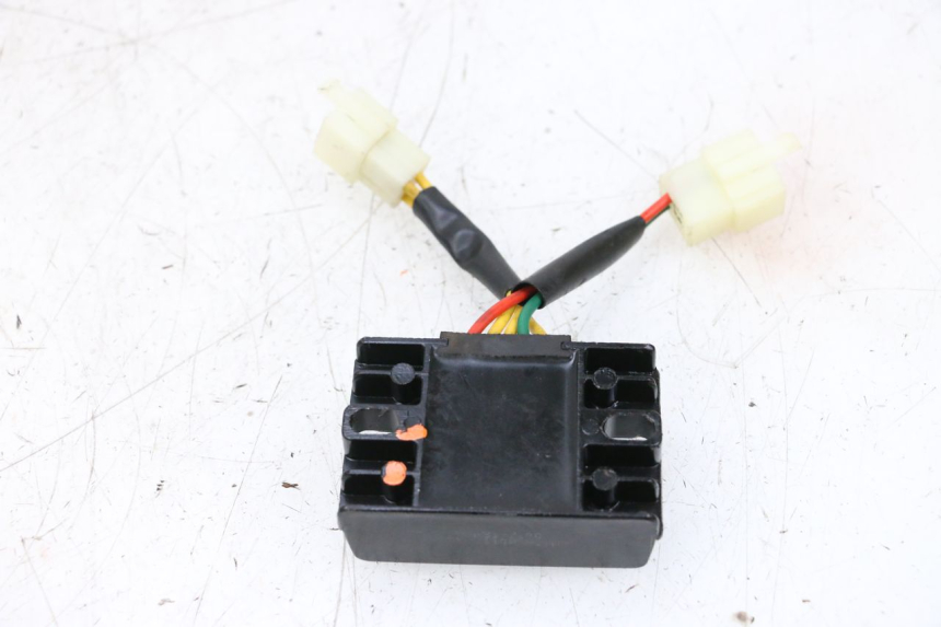 photo de REGOLATORE DI CARICA PEUGEOT KISBEE 4T 50 (2018 - 2022) - Vista d'insieme del prodotto