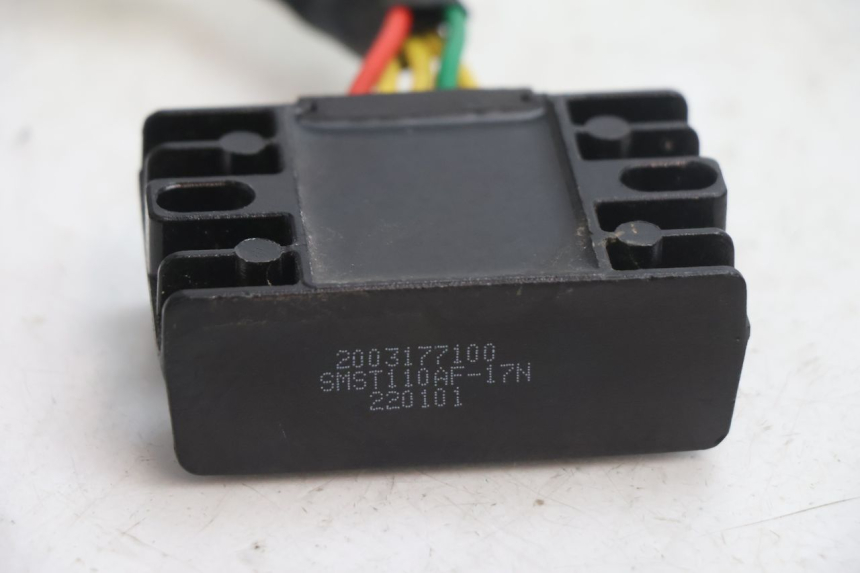 photo de REGOLATORE DI CARICA PEUGEOT KISBEE 4T 50 (2018 - 2022) - Altra angolazione