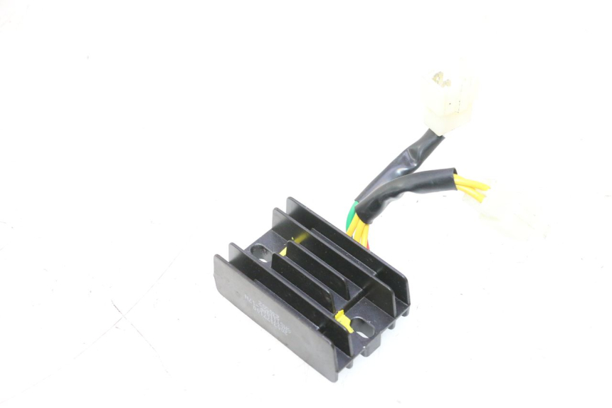 photo de REGOLATORE PEUGEOT KISBEE 4T 50 (2023 - 2026) - Vista principale