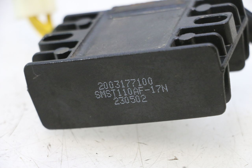 photo de REGOLATORE PEUGEOT KISBEE 4T 50 (2023 - 2026) - Zoom sullo stato d'uso