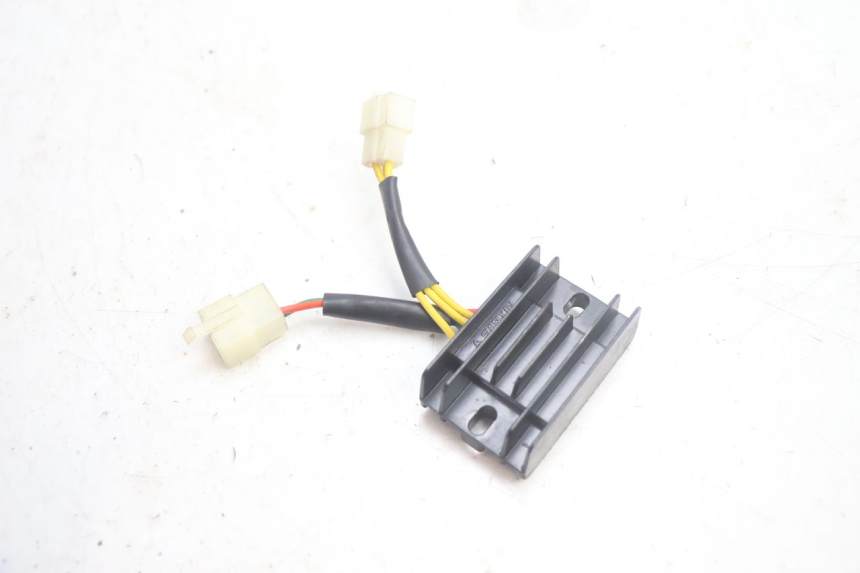 photo de REGOLATORE DI CARICA PEUGEOT KISBEE 4T 50 (2018 - 2022) - Vista principale