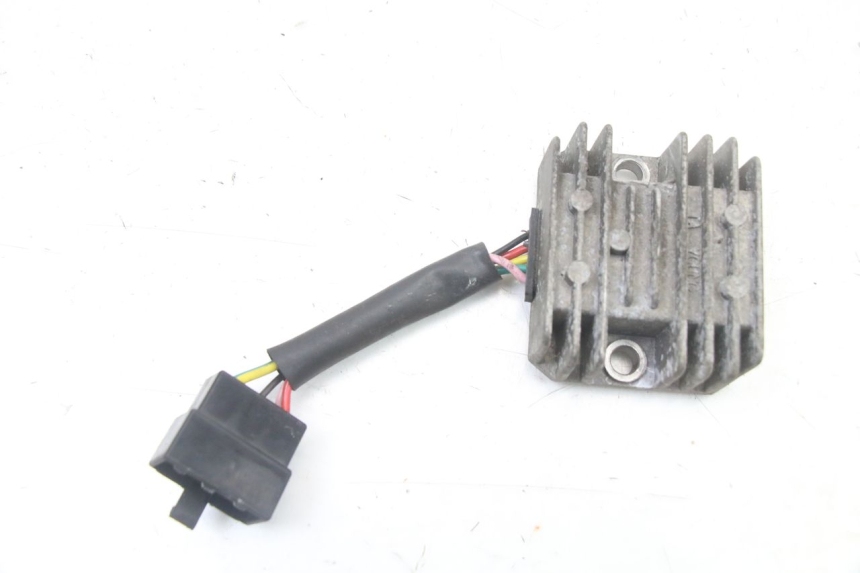 photo de REGOLATORE DI CARICA KYMCO AGILITY 4T 50 (2018 - 2022) - Dettaglio del componente