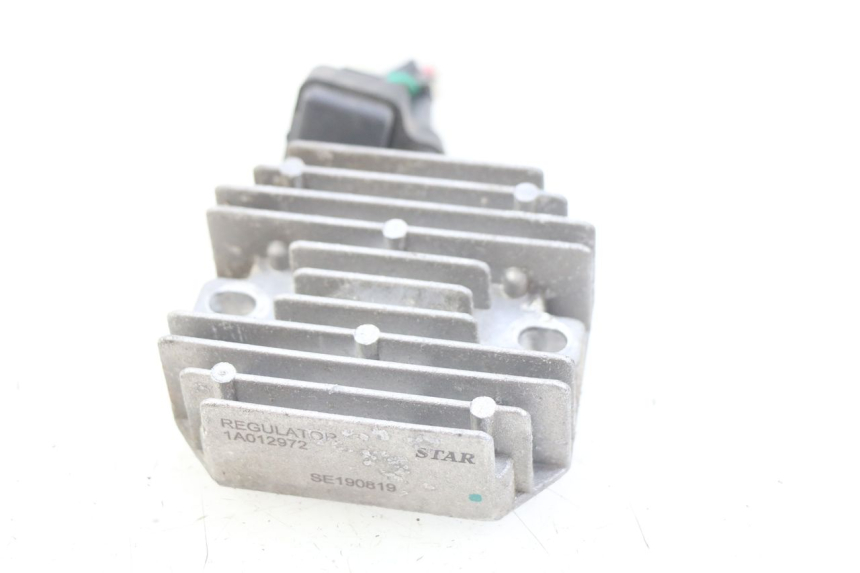 photo de REGOLATORE DI CARICA PIAGGIO LIBERTY IGET 4T 50 (2015 - 2020) - Dettaglio del componente