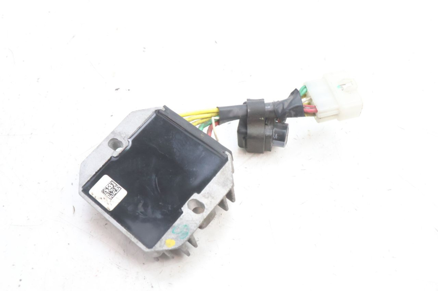 photo de REGOLATORE PIAGGIO LIBERTY IGET 4T 50 (2021 - 2025) - Zoom sullo stato d'uso