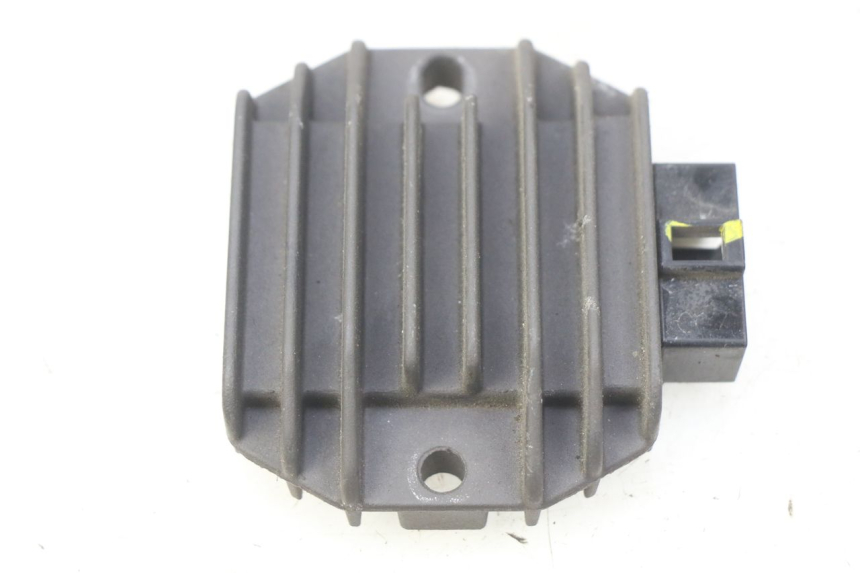 photo de REGOLATORE DI CARICA PIAGGIO LIBERTY IGET S 125 (2016 - 2020) - Vista principale