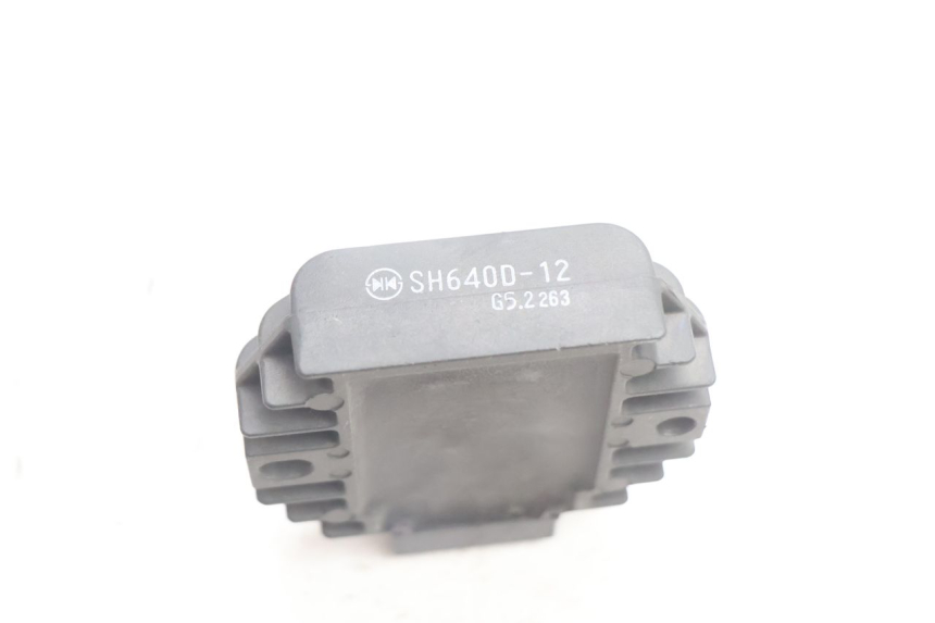 photo de REGOLATORE PIAGGIO LIBERTY 125 (1998 - 2008) - Altra angolazione