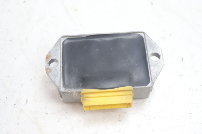 photo de REGOLATORE PIAGGIO LIBERTY 50 (1998 - 2003) - Zoom sullo stato d'uso