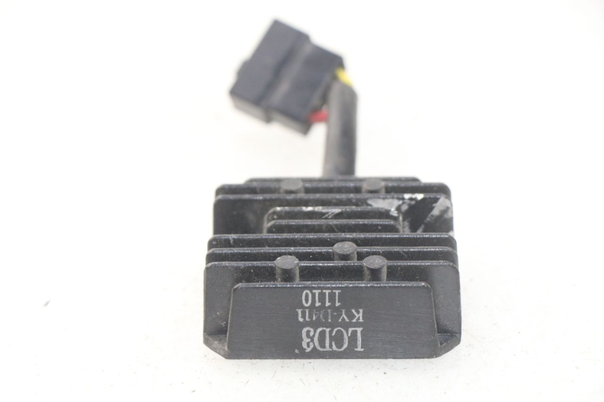 photo de Regolatore di carica KYMCO LIKE 4T 50 (2009 - 2018) - Zoom sullo stato d'uso