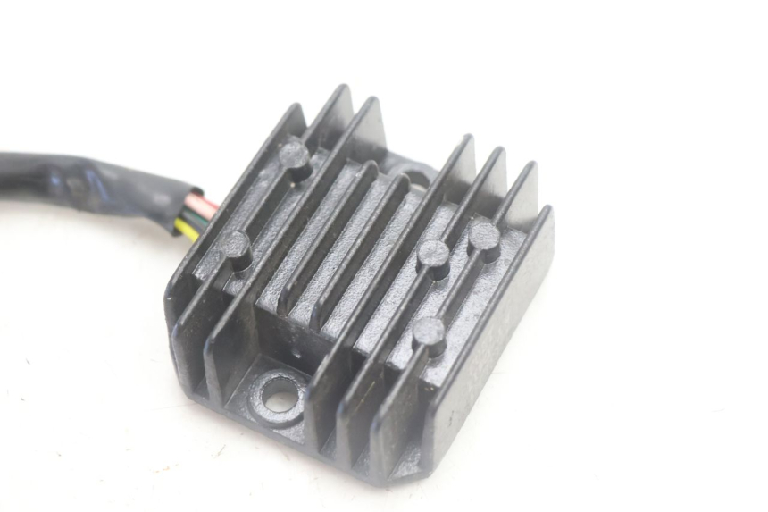 photo de REGOLATORE DI CARICA KYMCO LIKE 125 (2009 - 2016) - Dettaglio del componente