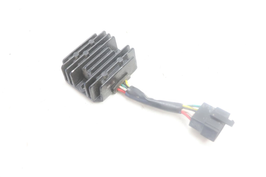 photo de REGOLATORE DI CARICA KYMCO LIKE 125 (2009 - 2016) - Zoom sullo stato d'uso