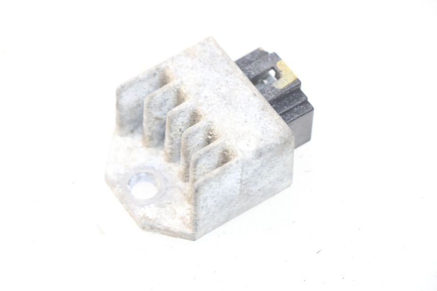 photo de REGOLATORE DI CARICA PEUGEOT LUDIX 50 (2005 - 2007) - Altra angolazione