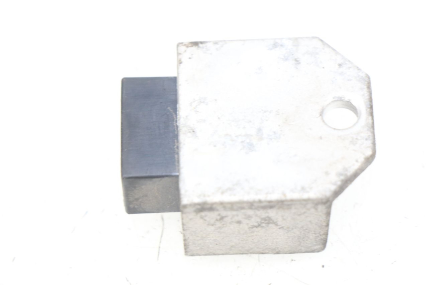 photo de REGOLATORE DI CARICA PEUGEOT LUDIX 50 (2008 - 2017) - Dettaglio del componente