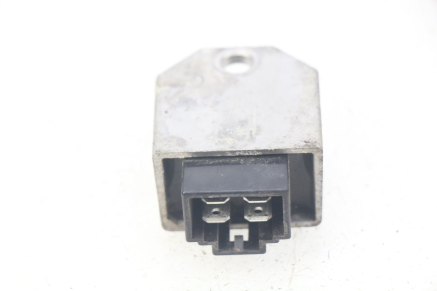 photo de REGOLATORE DI CARICA PEUGEOT LUDIX 50 (2008 - 2017) - Dettaglio del componente