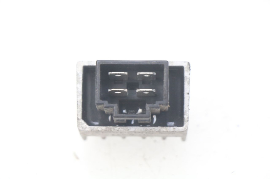 photo de REGOLATORE DI CARICA PEUGEOT LUDIX 50 (2008 - 2017) - Dettaglio del componente