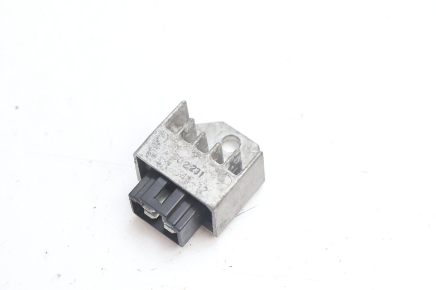 photo de REGOLATORE DI CARICA PEUGEOT LUDIX 50 (2008 - 2017) - Dettaglio del componente