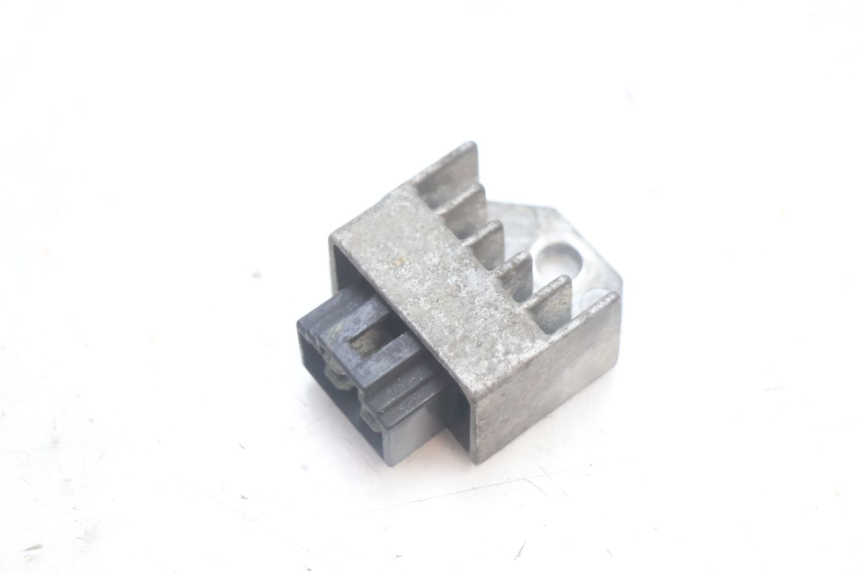 photo de REGOLATORE DI CARICA PEUGEOT LUDIX 50 (2005 - 2007) - Vista principale