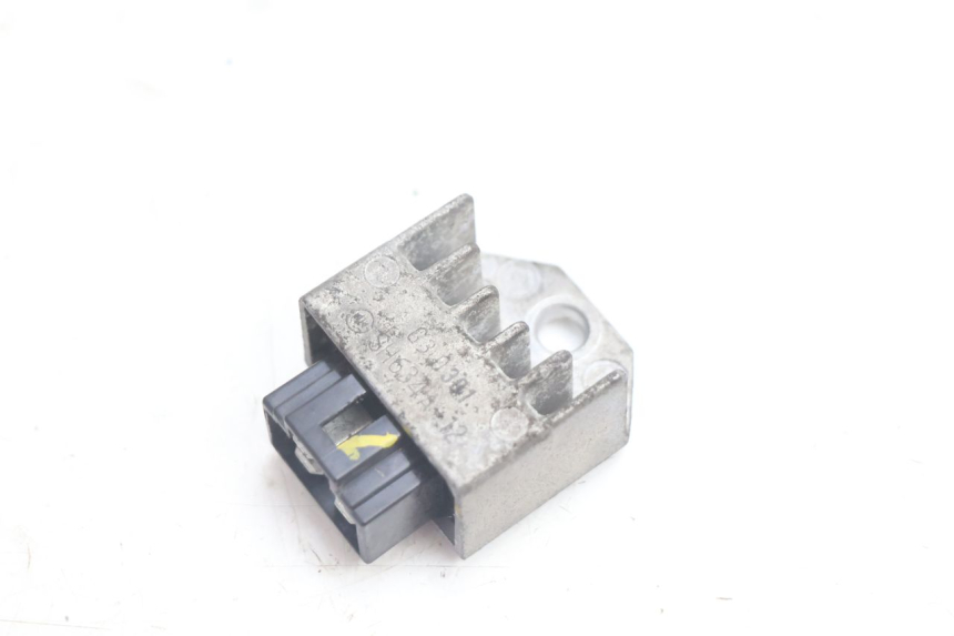 photo de REGOLATORE PEUGEOT LUDIX ONE 14P 50 (2004 - 2013) - Altra angolazione