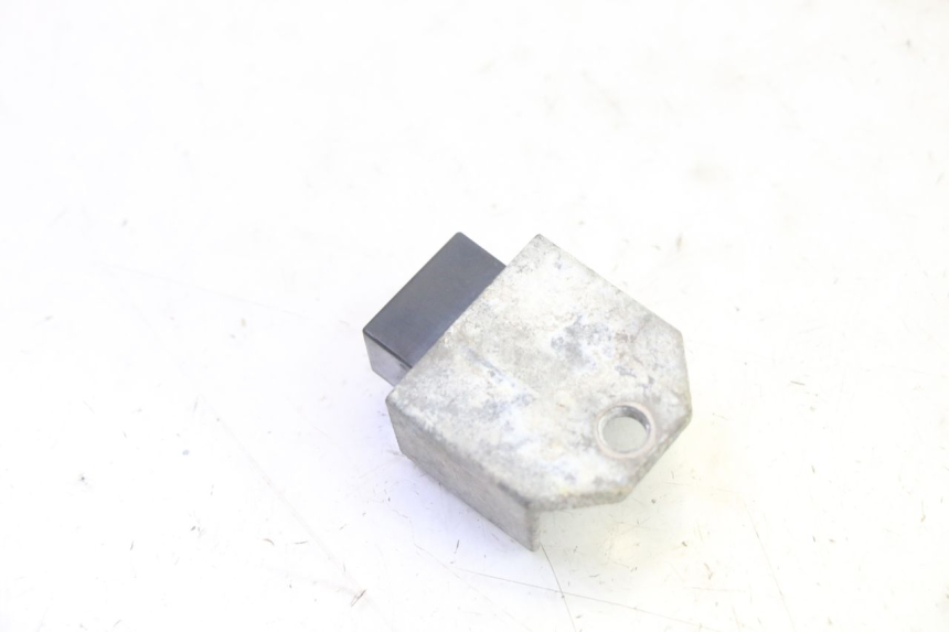 photo de Regolatore di carica PEUGEOT LUDIX ONE 50 (2004 - 2006) - Altra angolazione