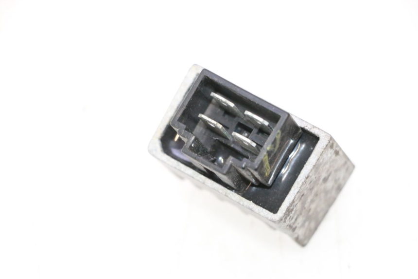 photo de Regolatore di carica PEUGEOT LUDIX ONE 50 (2004 - 2006) - Dettaglio del componente