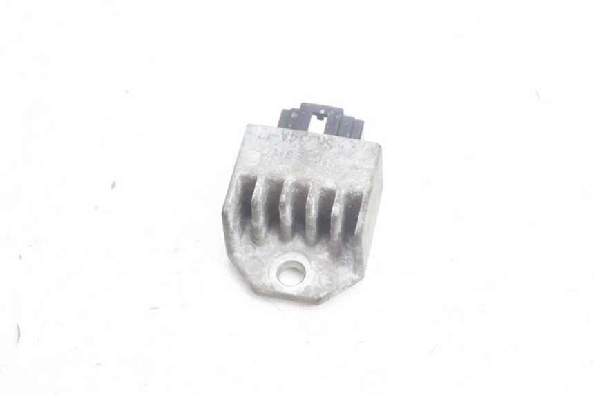 photo de Regolatore di carica PEUGEOT LUDIX PRO 2T 50 (2010 - 2017) - Dettaglio del componente