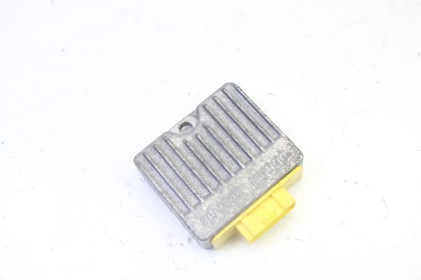 photo de REGOLATORE PIAGGIO LXV 4T 50 (2009 - 2013) - Dettaglio del componente