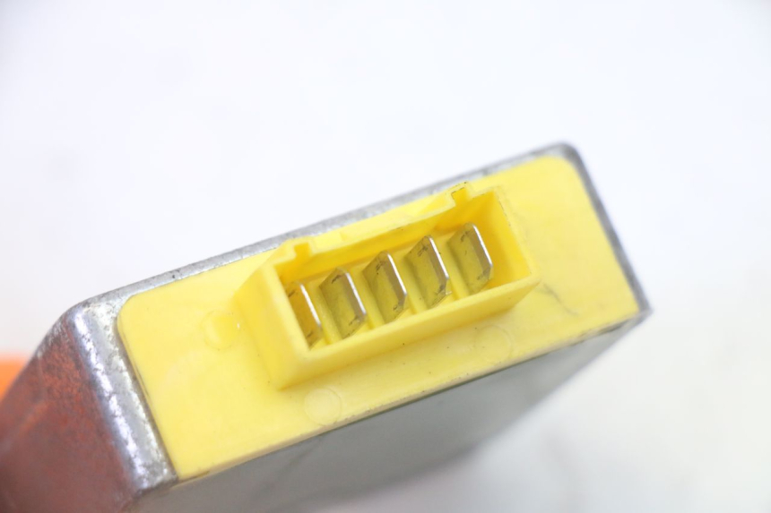 photo de REGOLATORE PIAGGIO LXV 4T 50 (2009 - 2013) - Zoom sullo stato d'uso