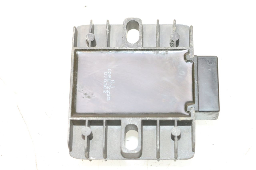 photo de REGOLATORE KEEWAY MATRIX RX9 125 (2006 - 2007) - Altra angolazione