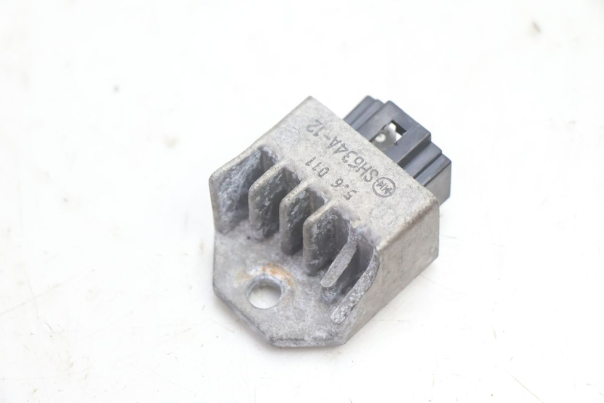 photo de Regolatore di carica SYM MIO 50 (2005 - 2010) - Dettaglio del componente