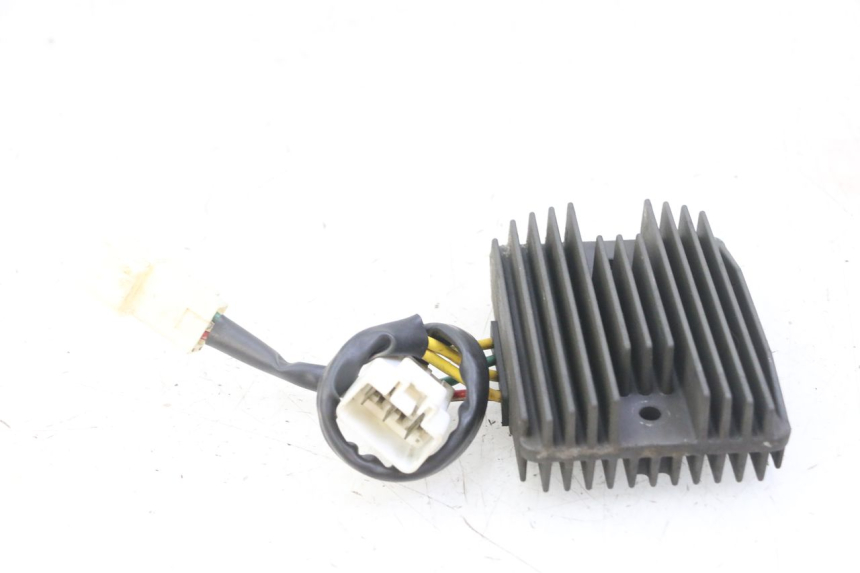 photo de REGOLATORE PIAGGIO MP3 LT 300 (2010 - 2016) - Primo piano tecnico